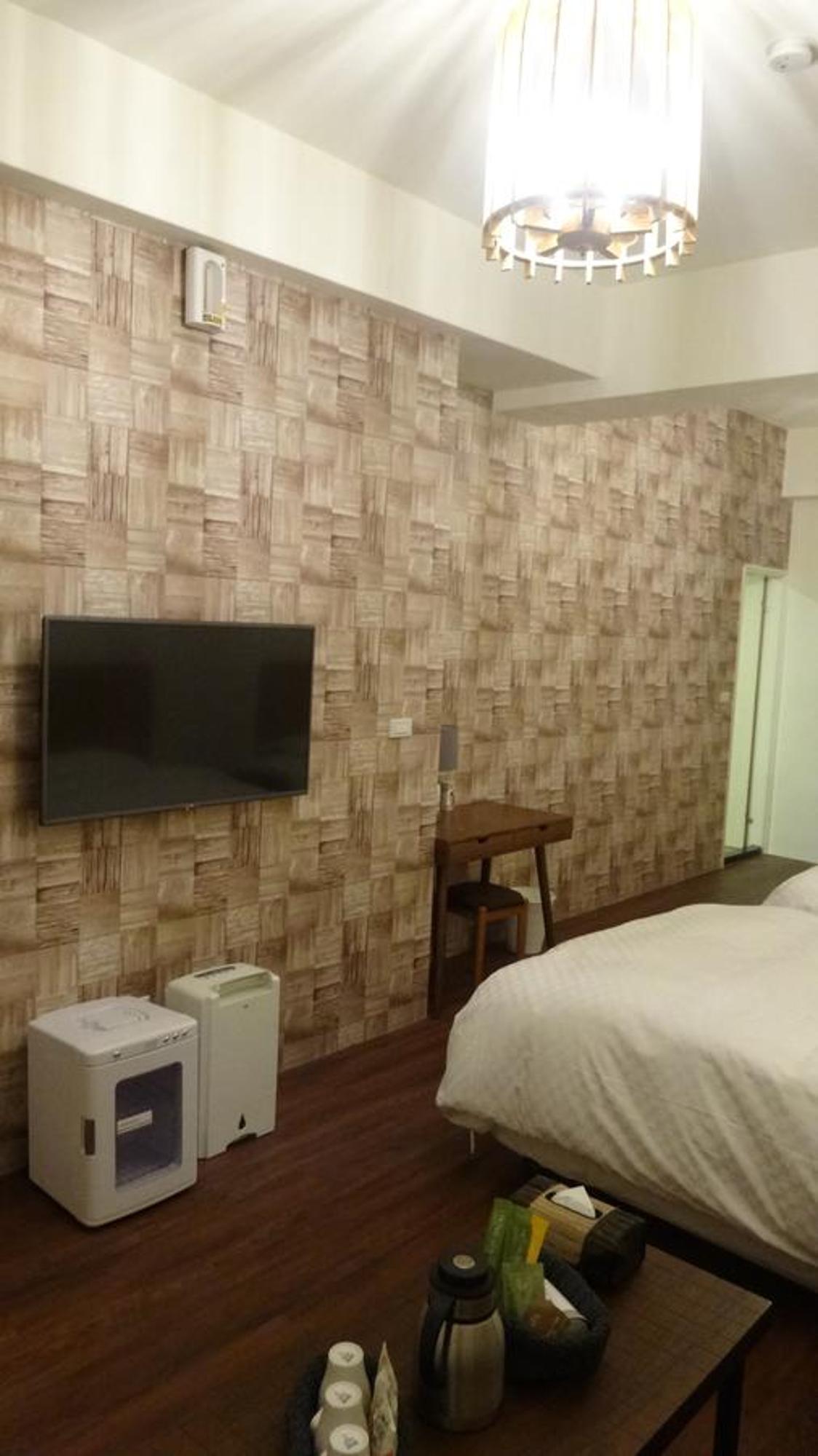 Meow G Cafe Hostel เมืองฮวาเหลียน ภายนอก รูปภาพ
