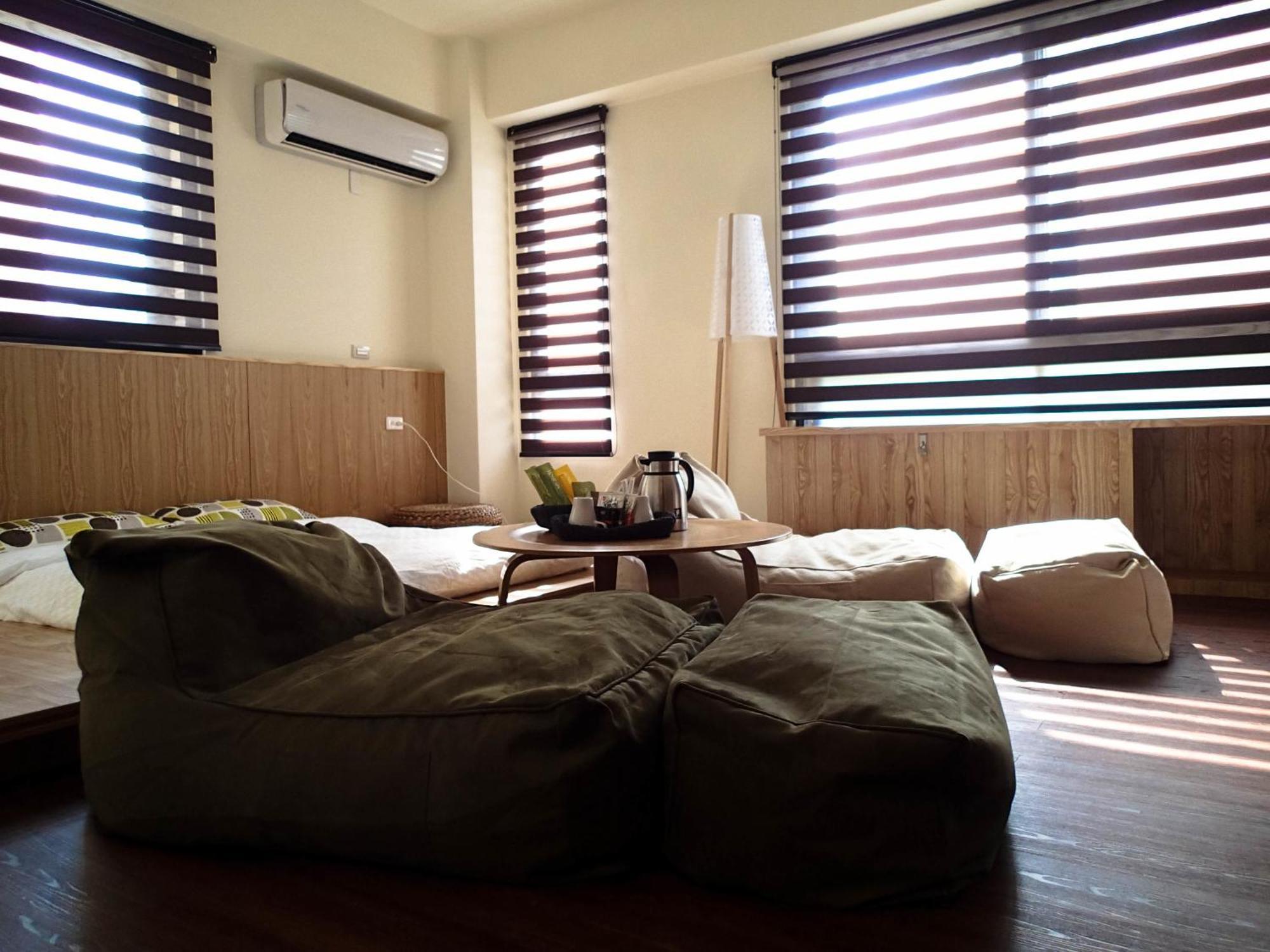 Meow G Cafe Hostel เมืองฮวาเหลียน ห้อง รูปภาพ